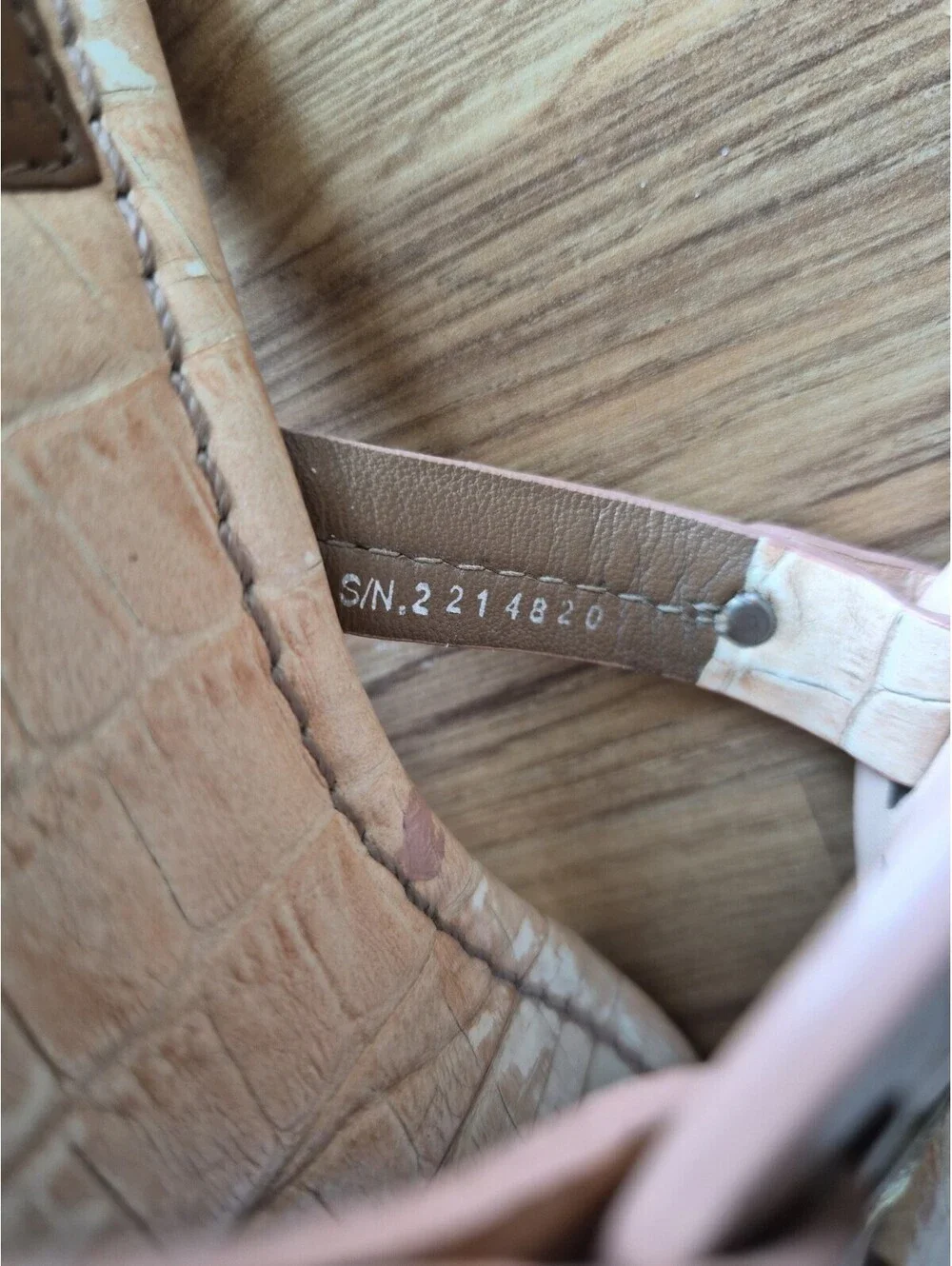 Tory Burch Women's Thong Sandals - Beige Size 5.5
